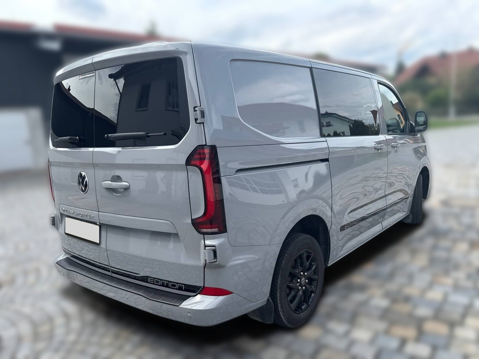 Grå VW e-Transporter fra 2025