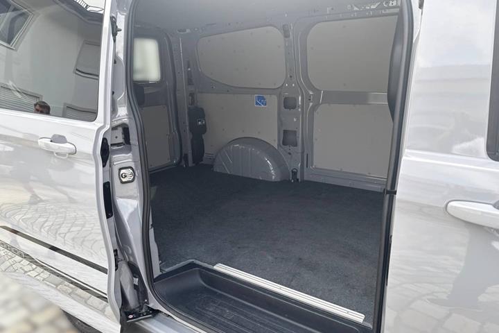 Grå VW e-Transporter fra 2025