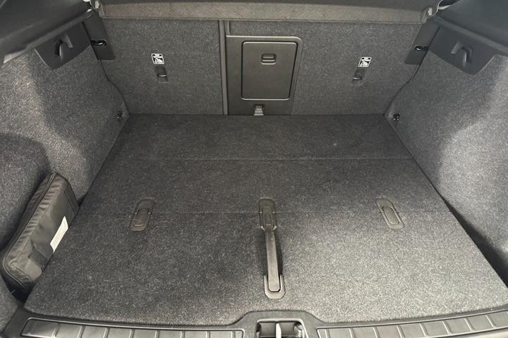 Sort Volvo XC40 fra 2022