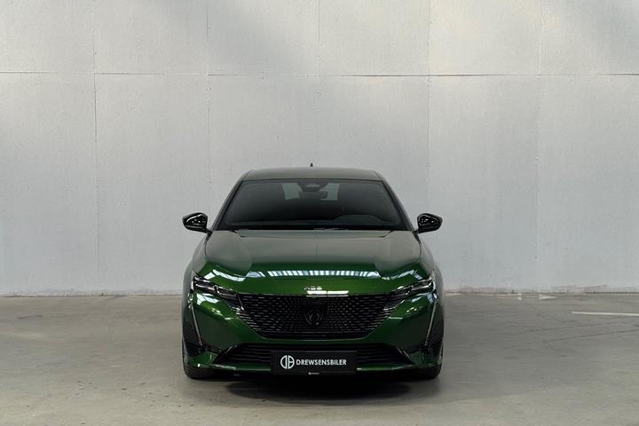 Grøn Peugeot E-308 fra 2024