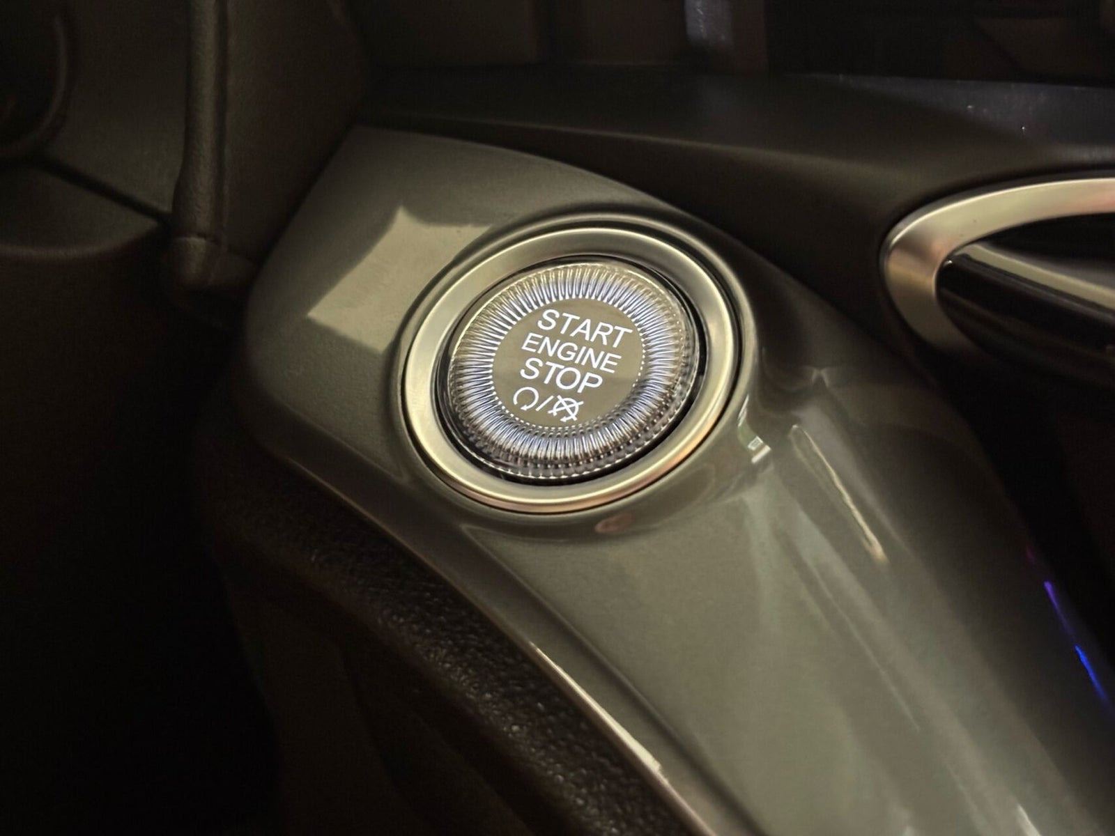 Hvid Fiat 500e fra 2023