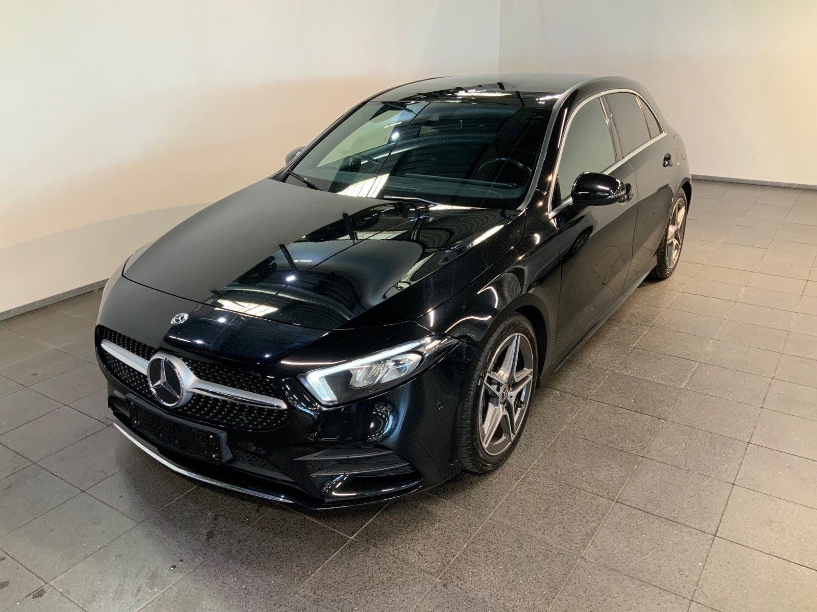 Mercedes A180 1,3 AMG Line aut.
