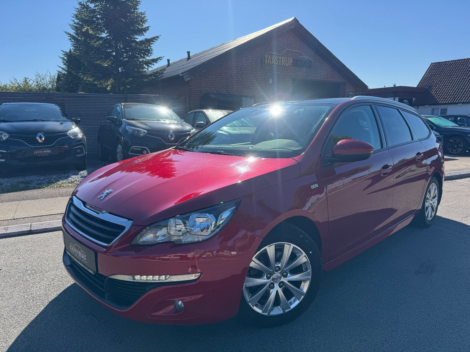 Peugeot 308 1,6 BlueHDi 120 Allure Sky SW