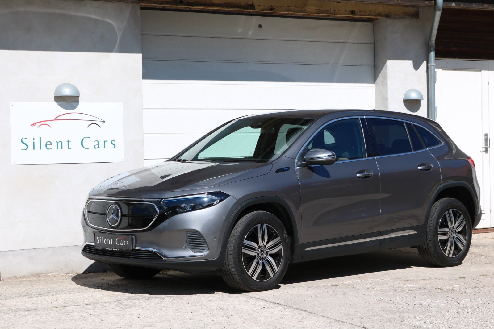 Mercedes EQA250 Electric Art