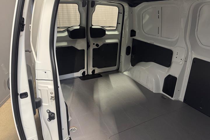 Hvid Toyota ProAce fra 2022