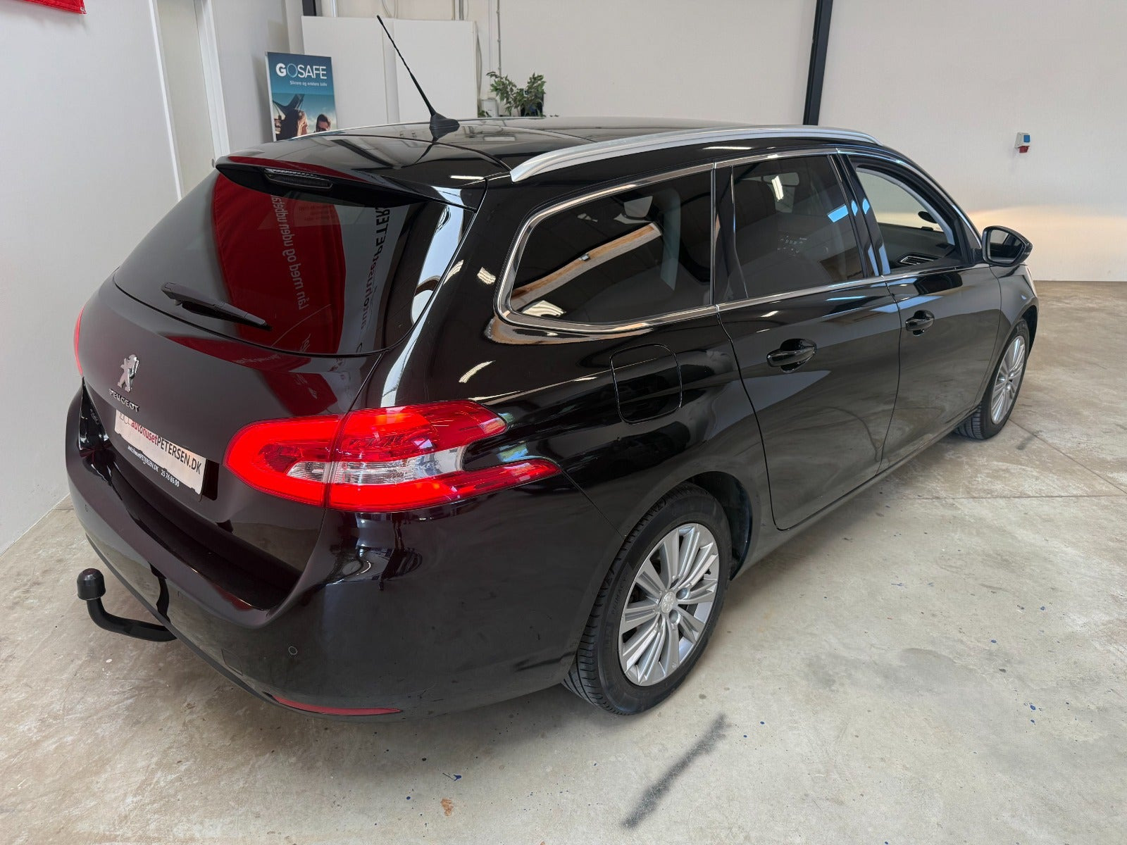 Sort Peugeot 308 fra 2018