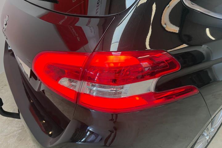 Sort Peugeot 308 fra 2018