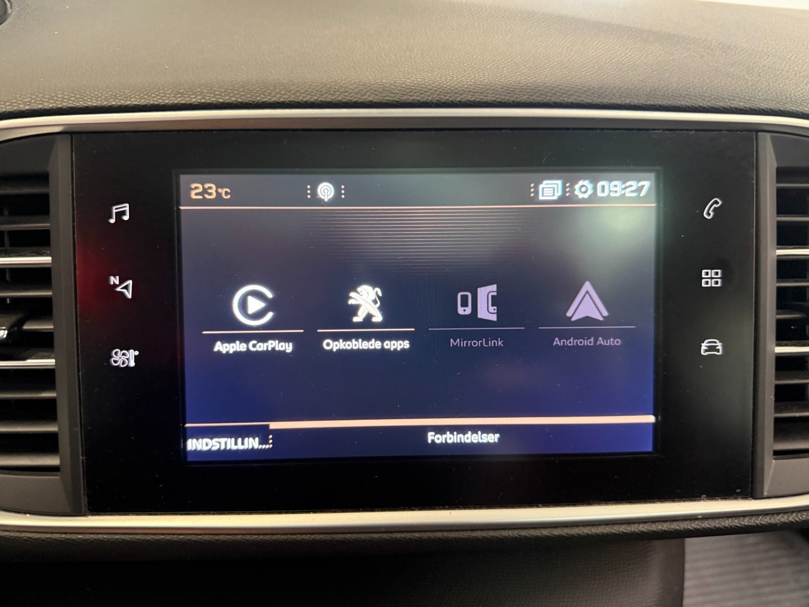 Sort Peugeot 308 fra 2018