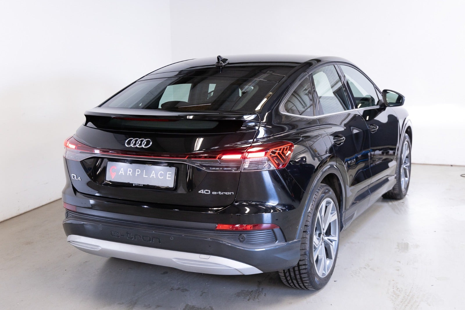Sort Audi Q4 e-tron fra 2022