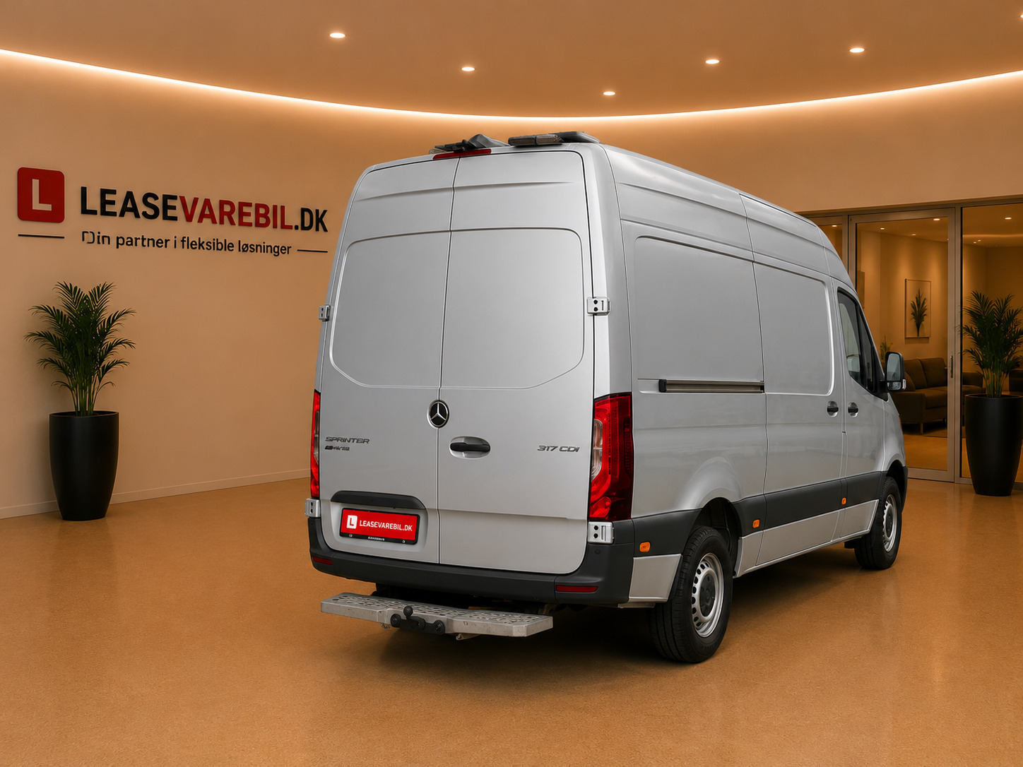 Hvid Mercedes Sprinter 317 fra 2021