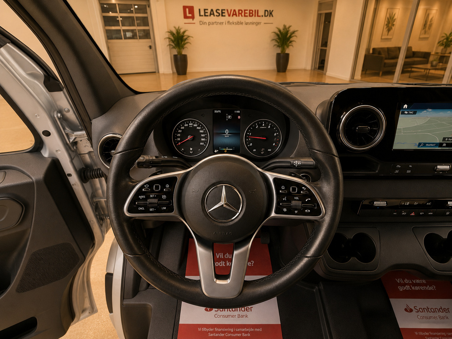 Hvid Mercedes Sprinter 317 fra 2021