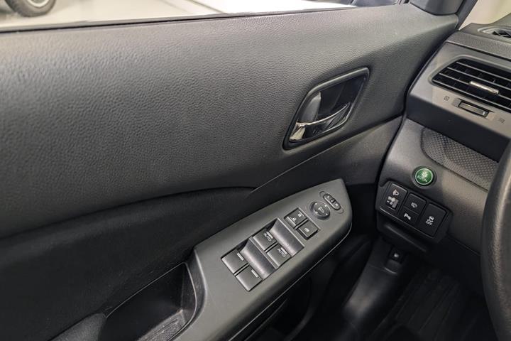 Grå Honda CR-V fra 2014
