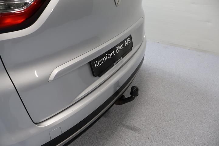 Sølv Renault Grand Scenic IV fra 2018