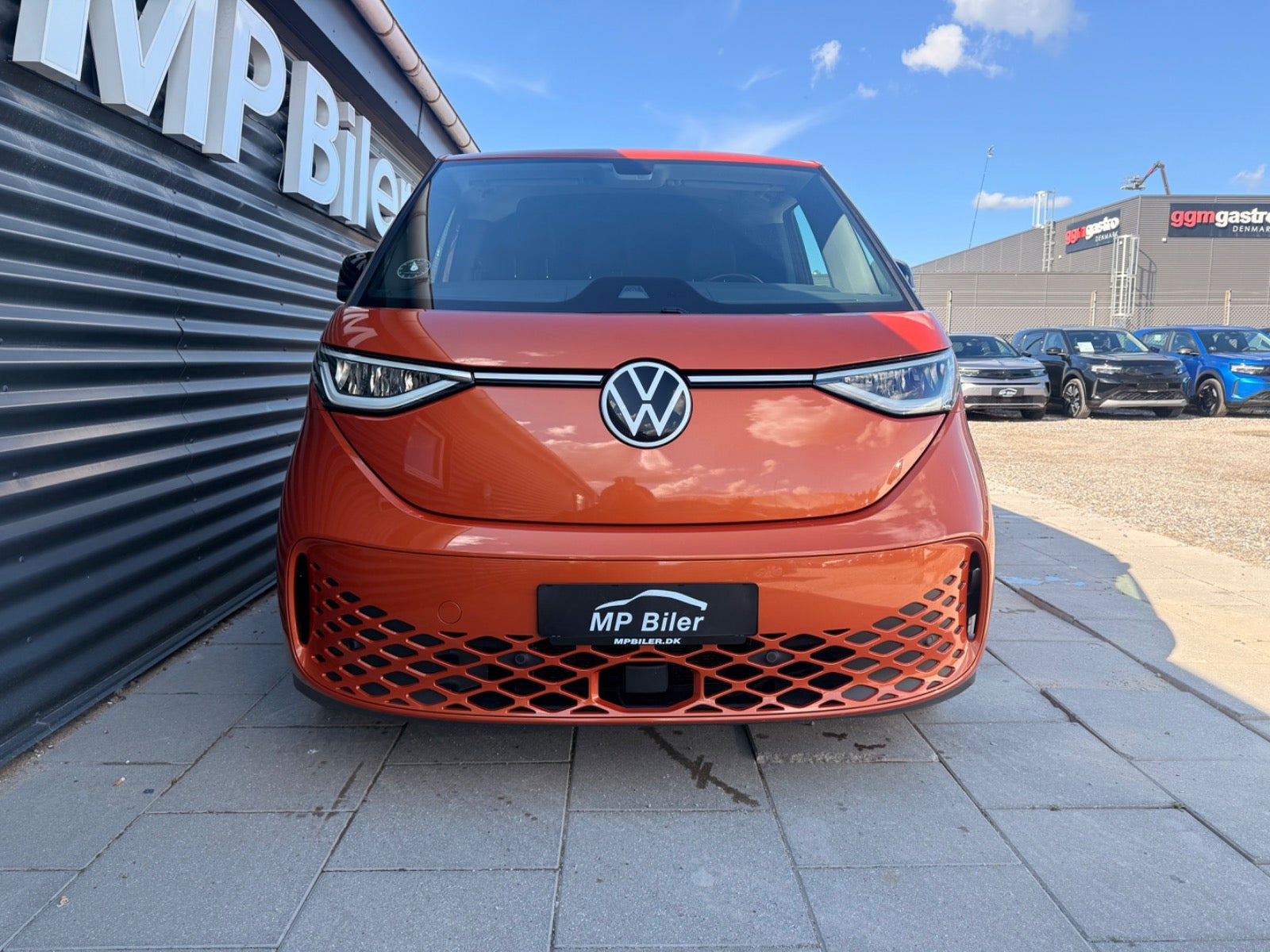 Orange VW ID.Buzz fra 2023