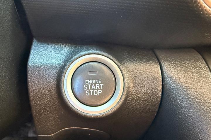 Grå Hyundai Kona fra 2020