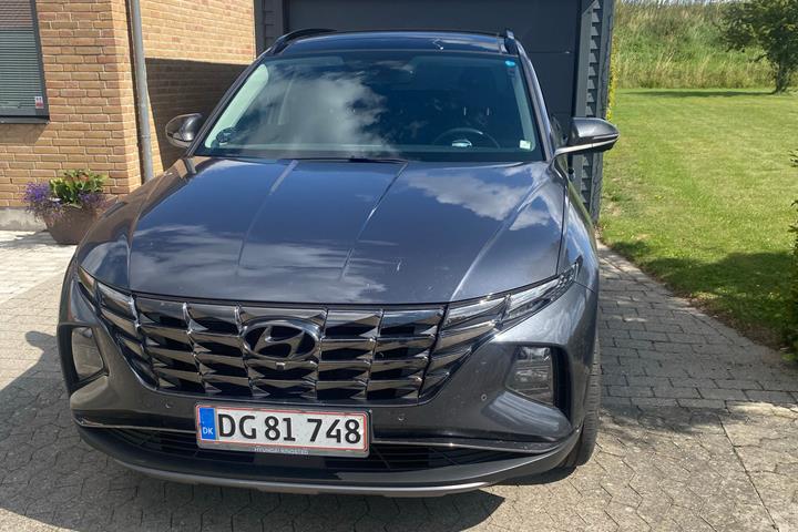 Grå Hyundai Tucson fra 2022