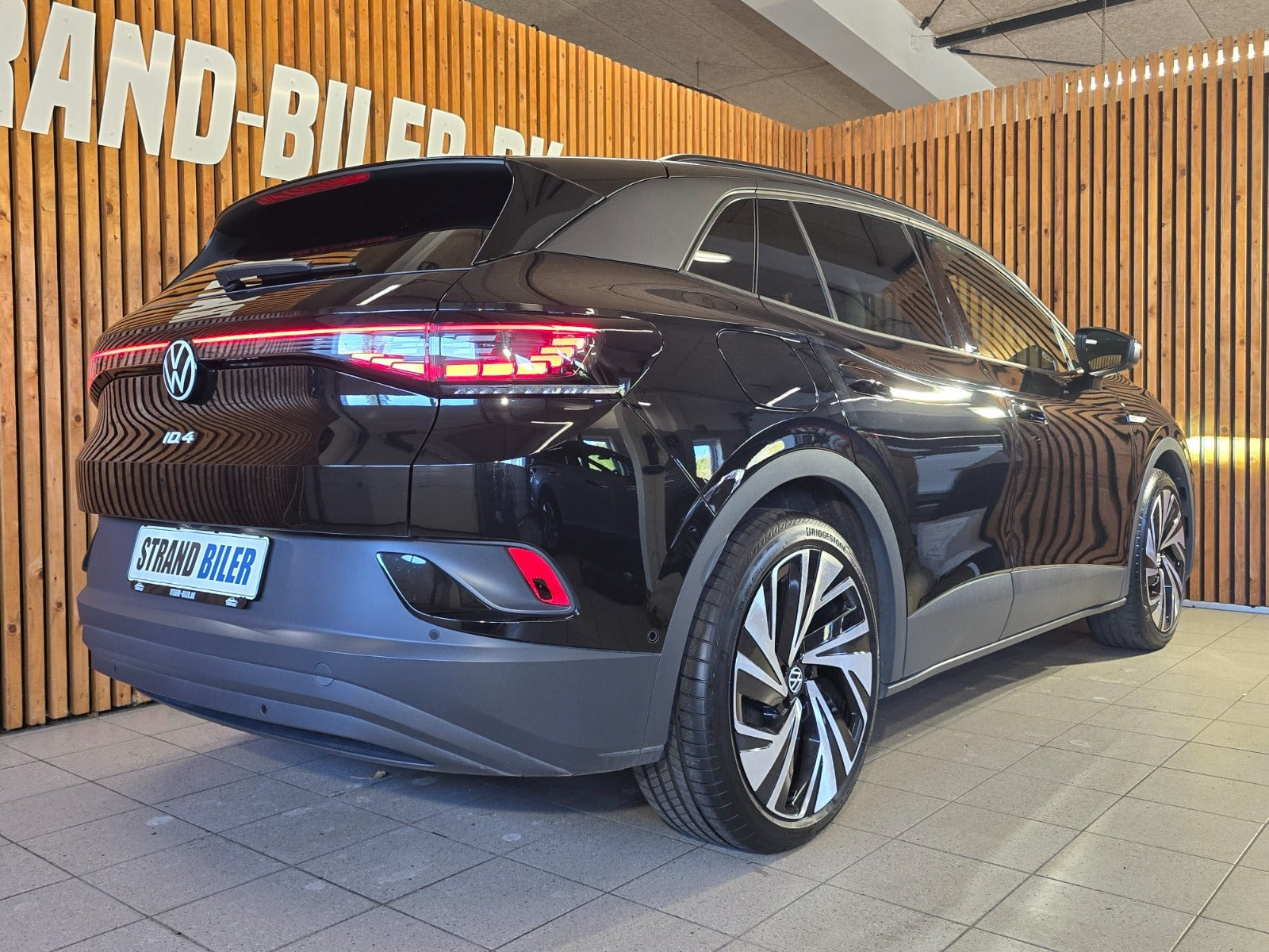 Grøn VW ID.4 fra 2023