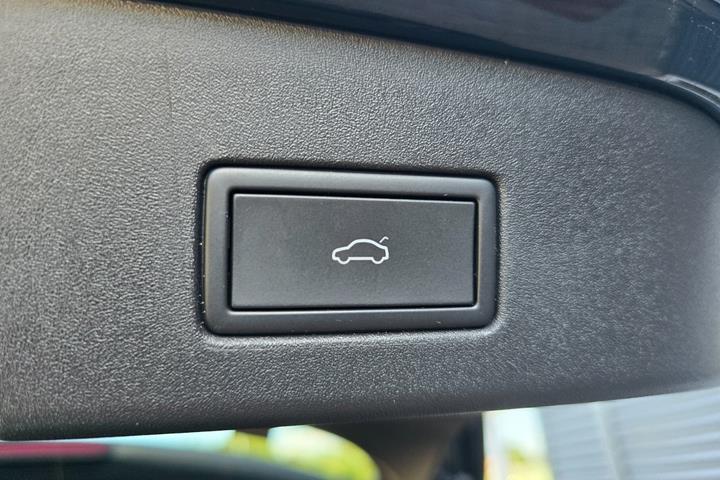 Grøn VW ID.4 fra 2023
