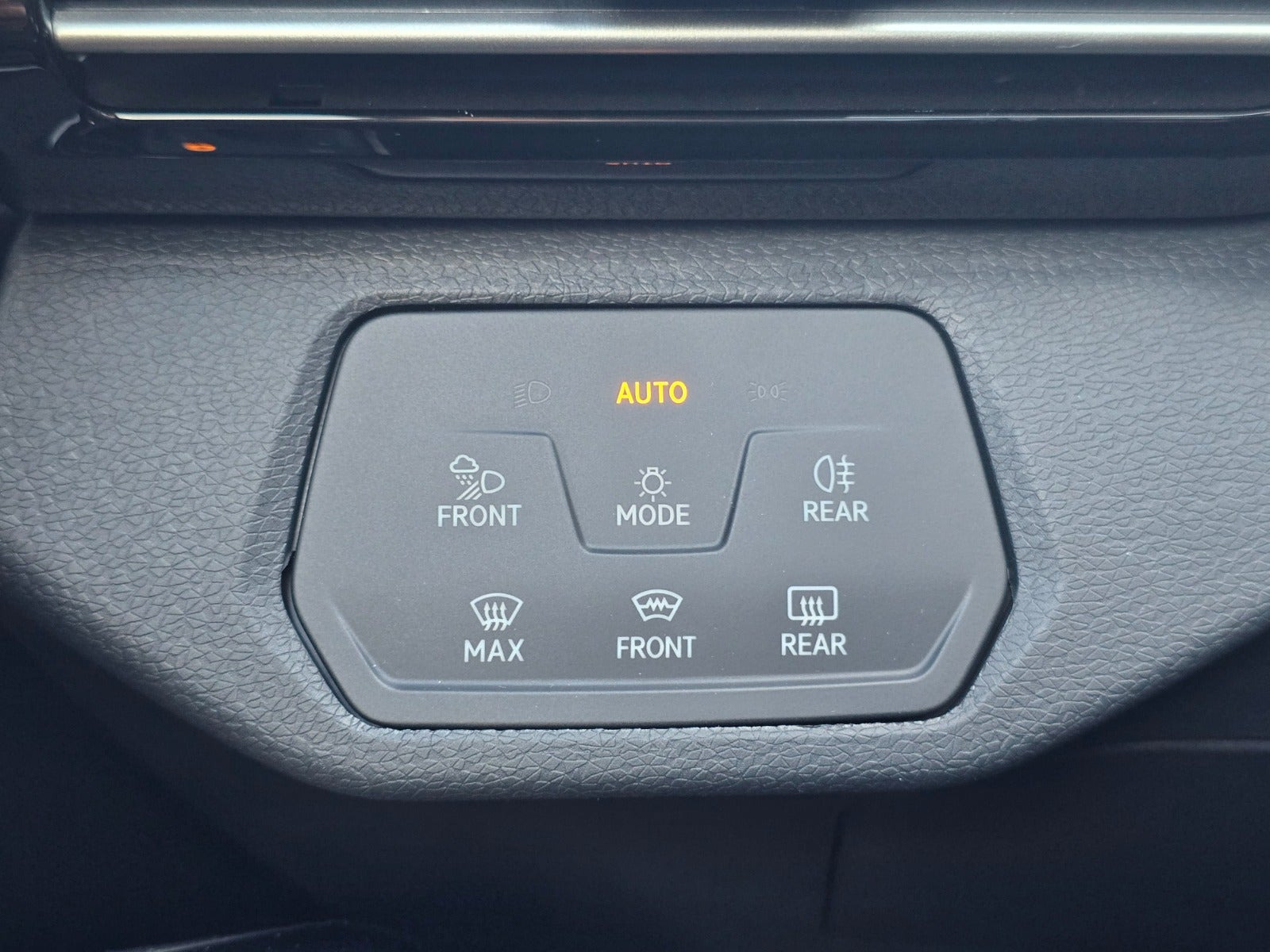 Grøn VW ID.4 fra 2023