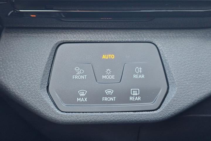 Grøn VW ID.4 fra 2023
