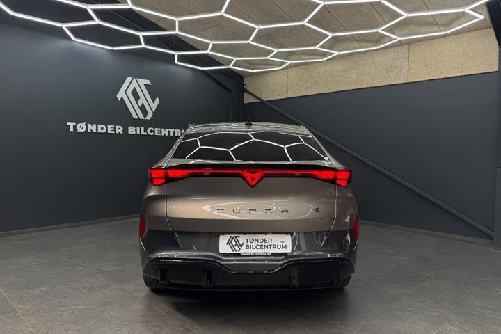 Orange Cupra Tavascan fra 2026