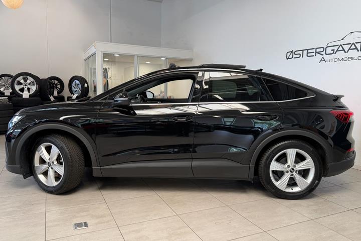 Sort Audi Q4 e-tron fra 2023