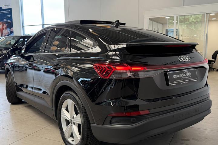 Sort Audi Q4 e-tron fra 2023