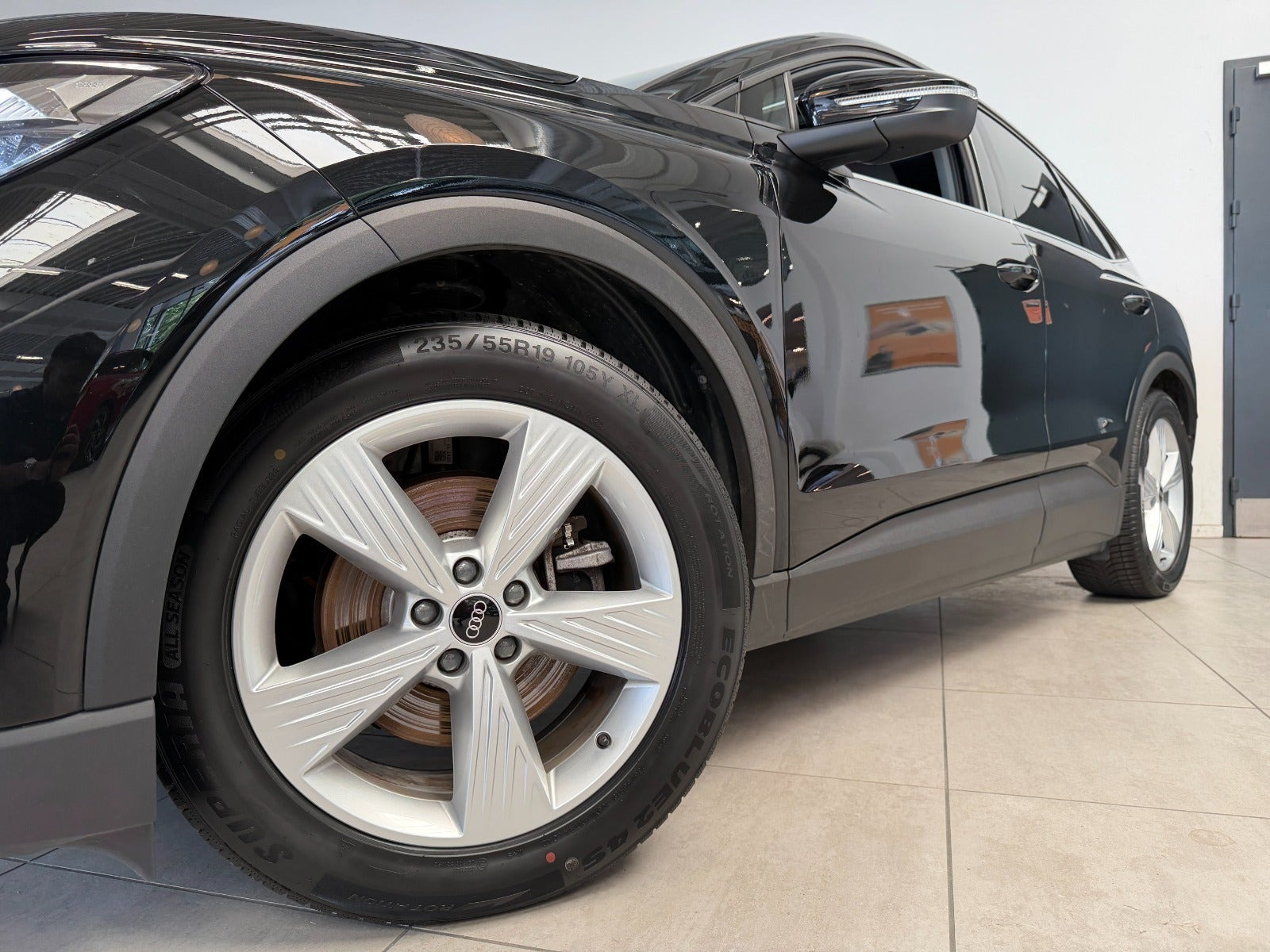 Sort Audi Q4 e-tron fra 2023