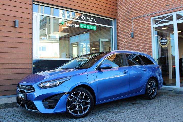 Blå Kia Ceed fra 2022