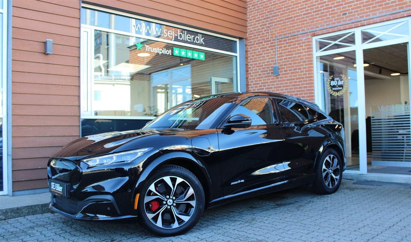 Ford Mustang Mach-E 70 Premium Standard Range AWD