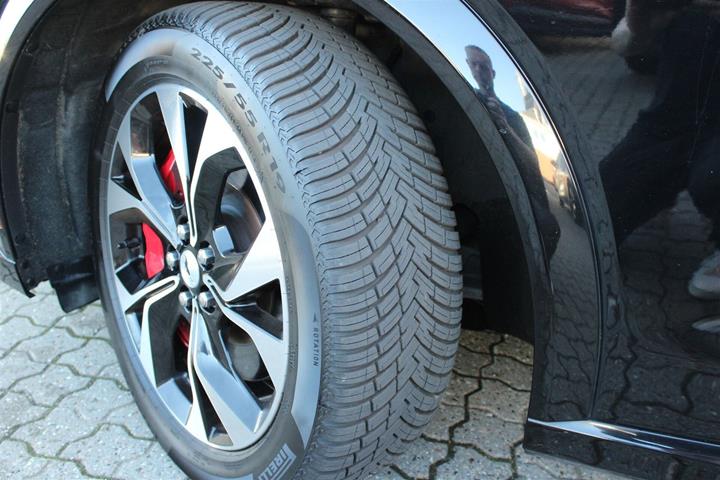 Sort Ford Mustang Mach-E fra 2023