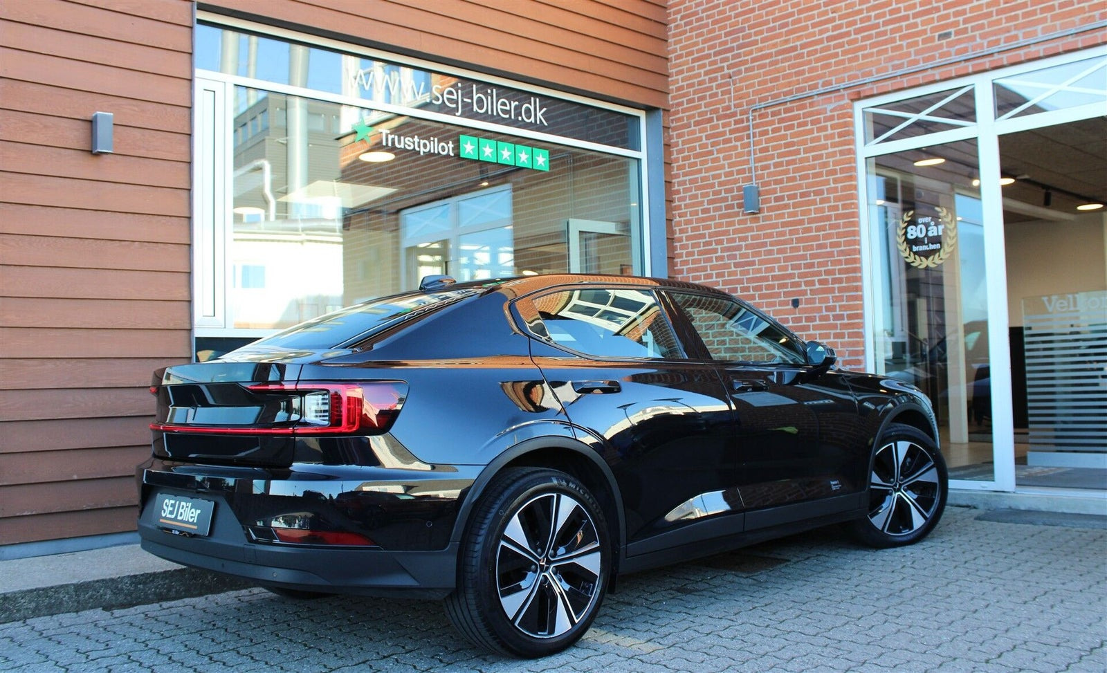 Sort Polestar 2 fra 2023