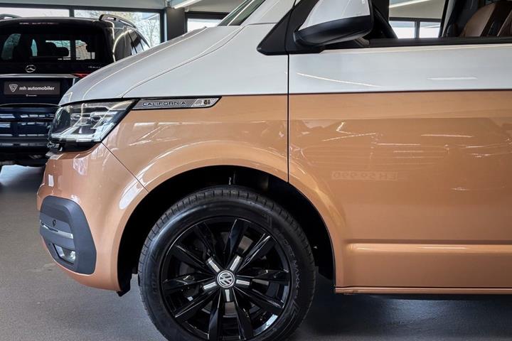 Hvid VW California fra 2023