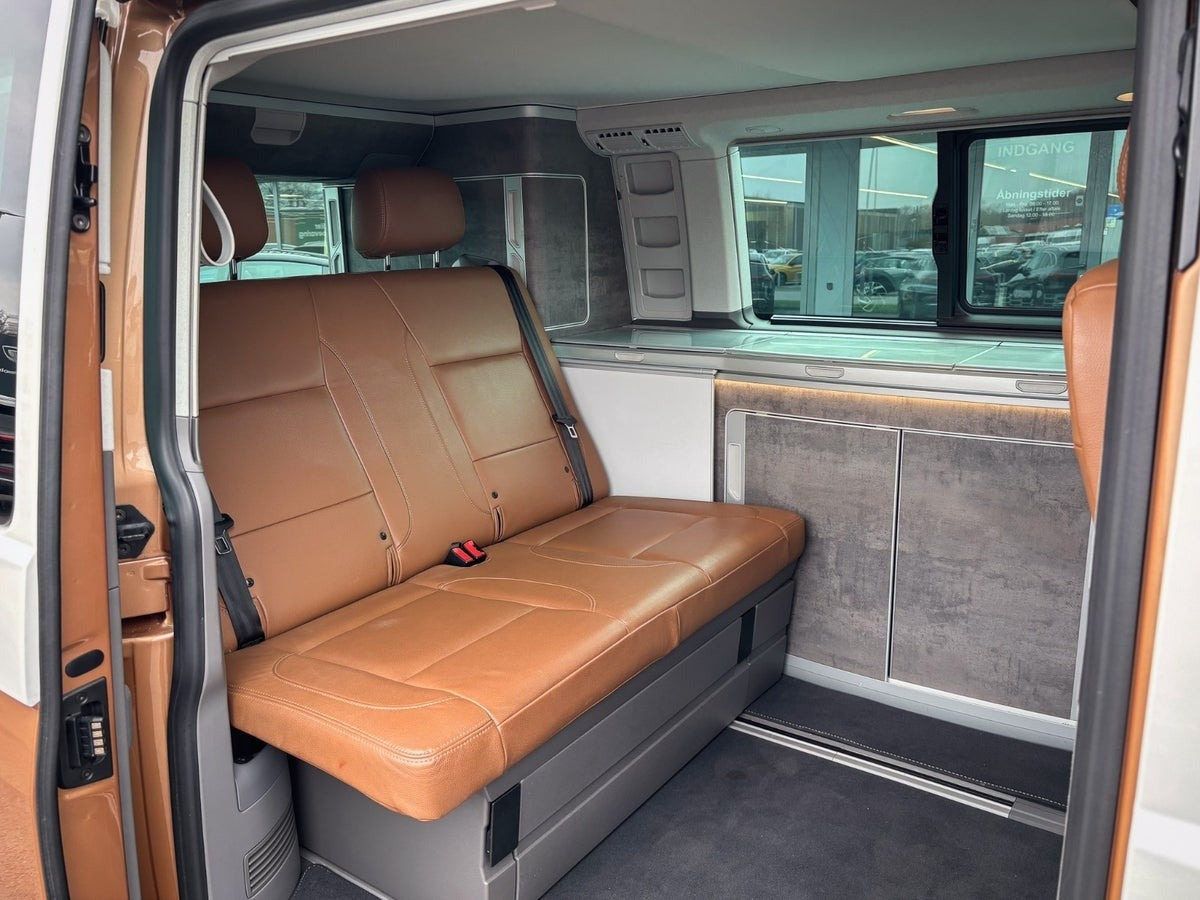 Hvid VW California fra 2023