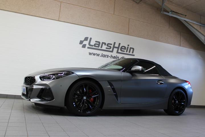 Sort BMW Z4 fra 2023