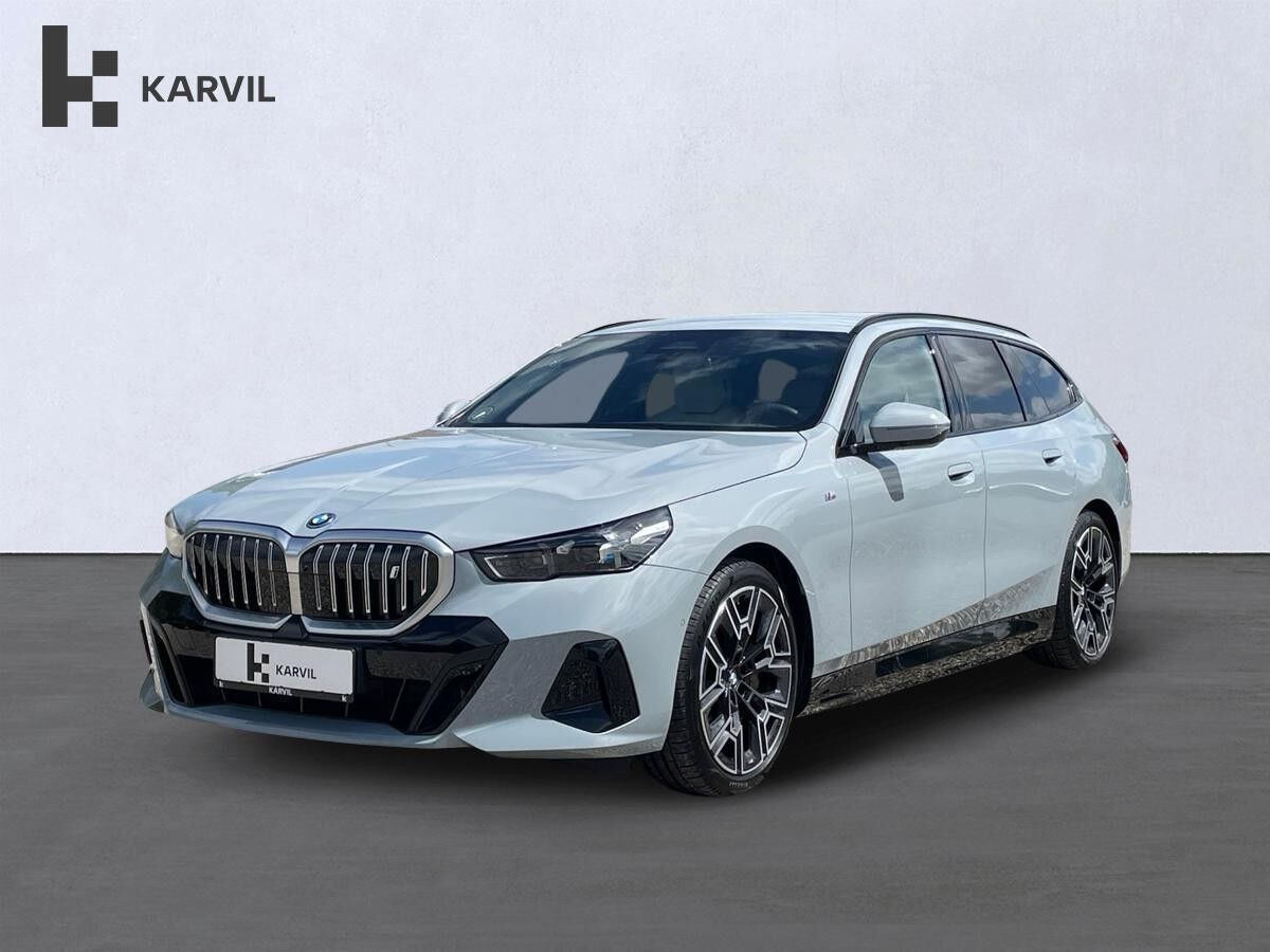 BMW i5 eDrive40 Touring Fully Charged M-Sport