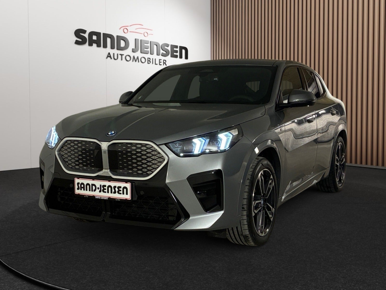 BMW iX2 xDrive30 M-Sport Premium