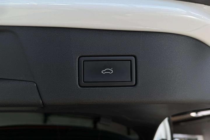 Hvid VW ID.4 fra 2022
