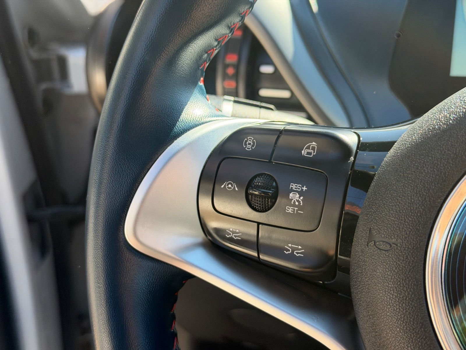 Hvid BYD Atto 3 fra 2023