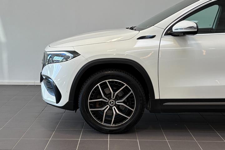 Hvid Mercedes EQA250 fra 2021