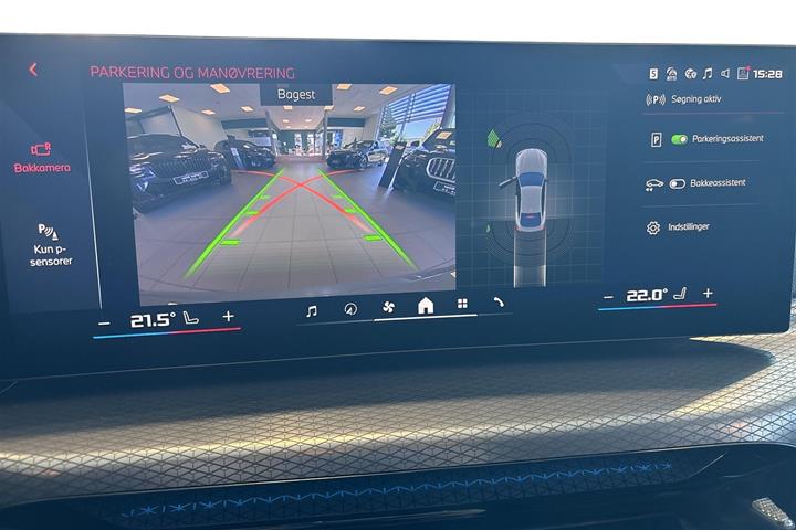 Grå BMW i4 fra 2025