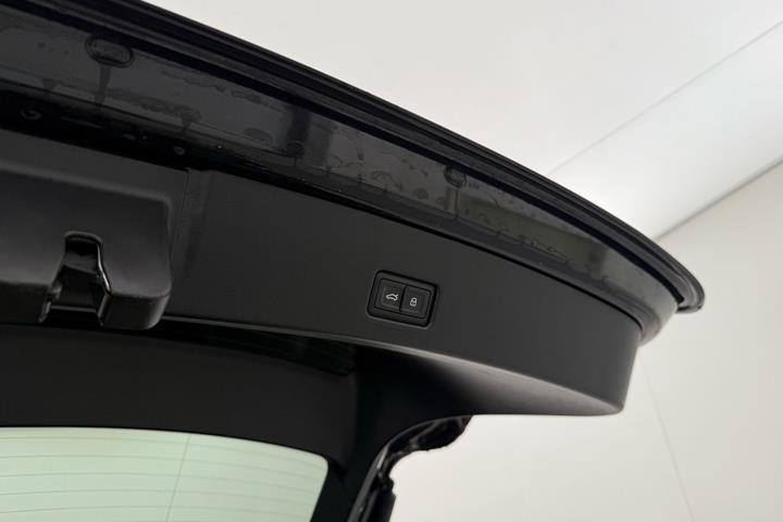 Sort Audi Q4 fra 2024