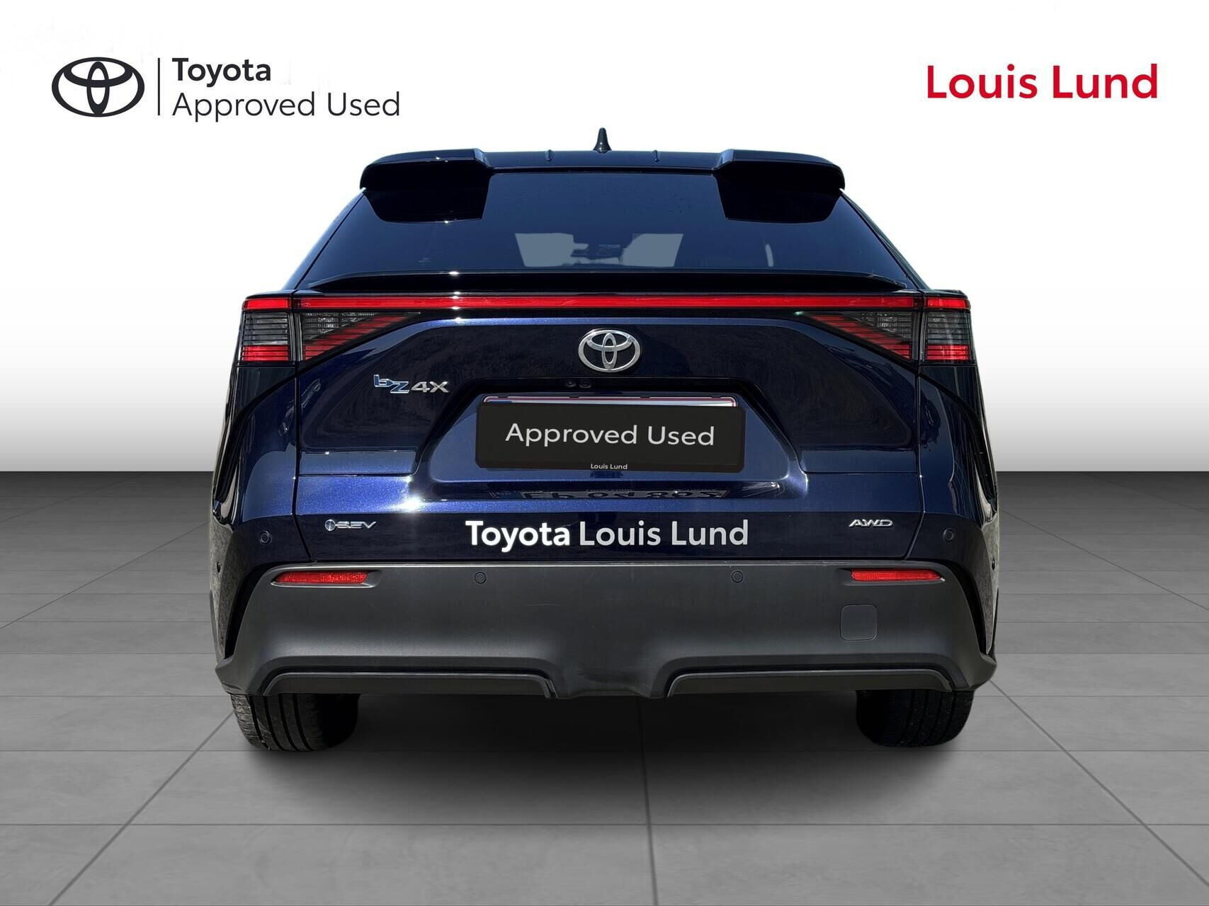 Blå Toyota BZ4X fra 2026