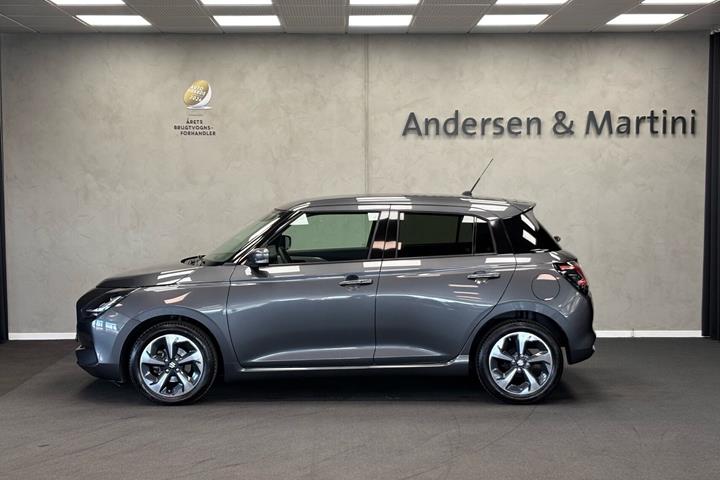 Grå Suzuki Swift fra 2026