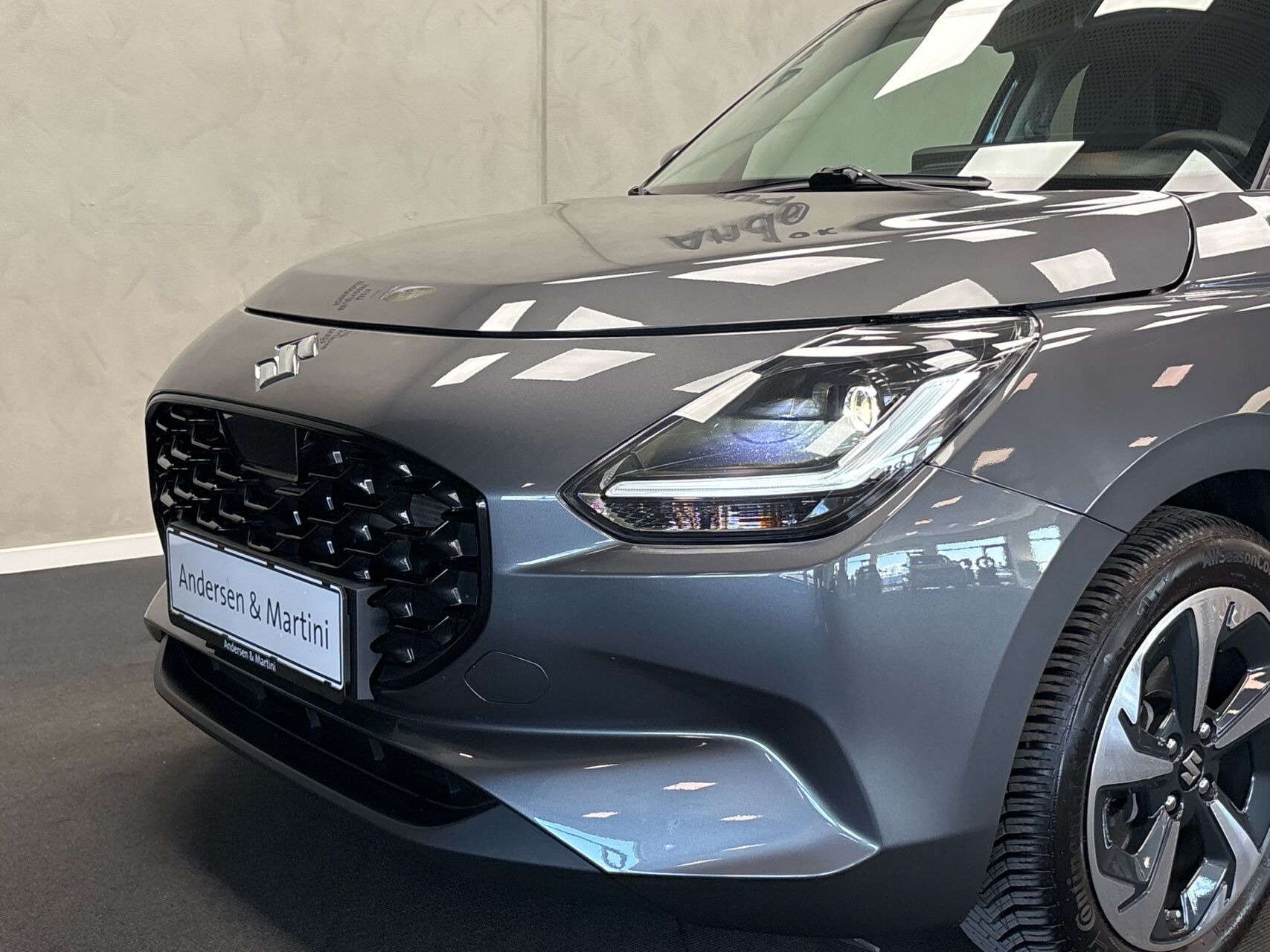 Grå Suzuki Swift fra 2026