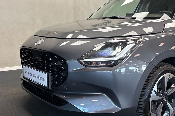 Grå Suzuki Swift fra 2026