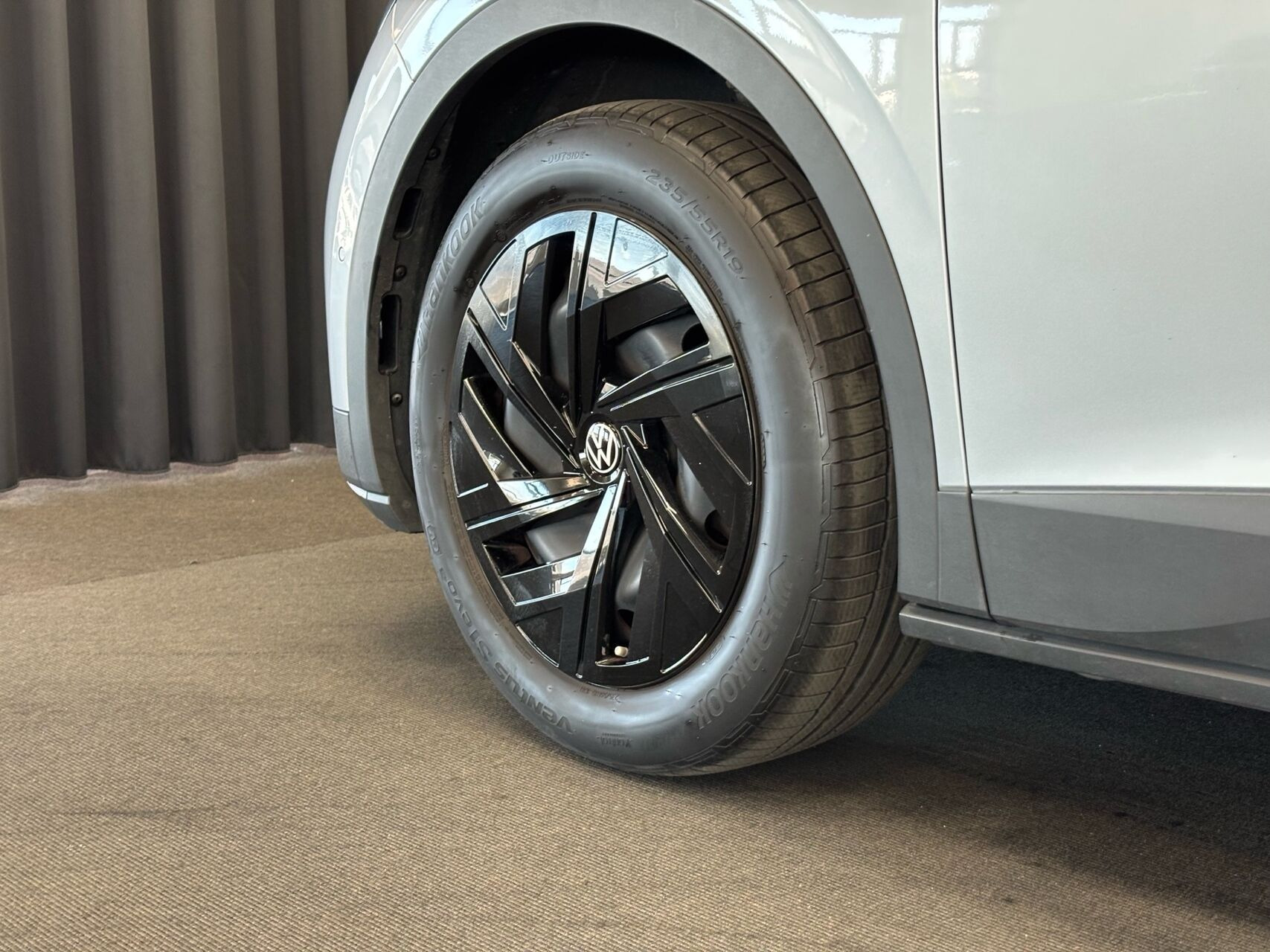Sølv VW ID.4 fra 2023