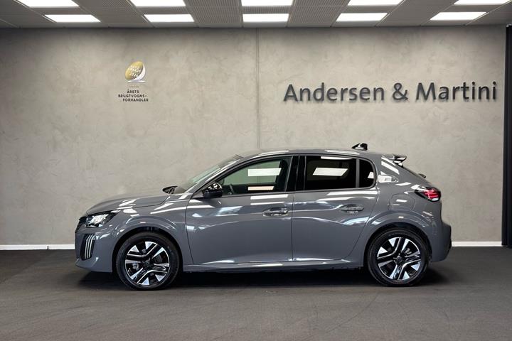 Grå Peugeot e-208 fra 2025