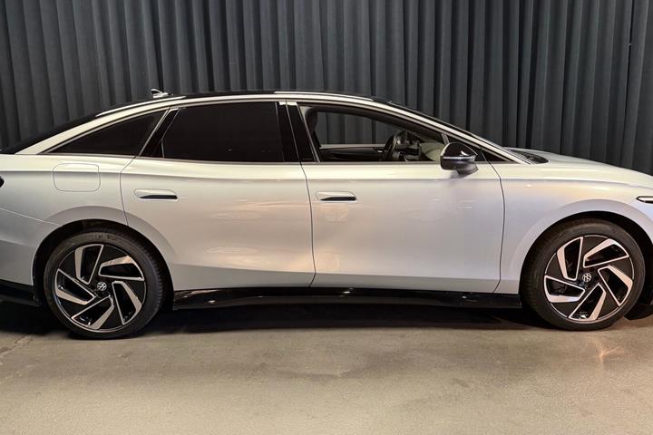 Sølv VW ID.7 fra 2024