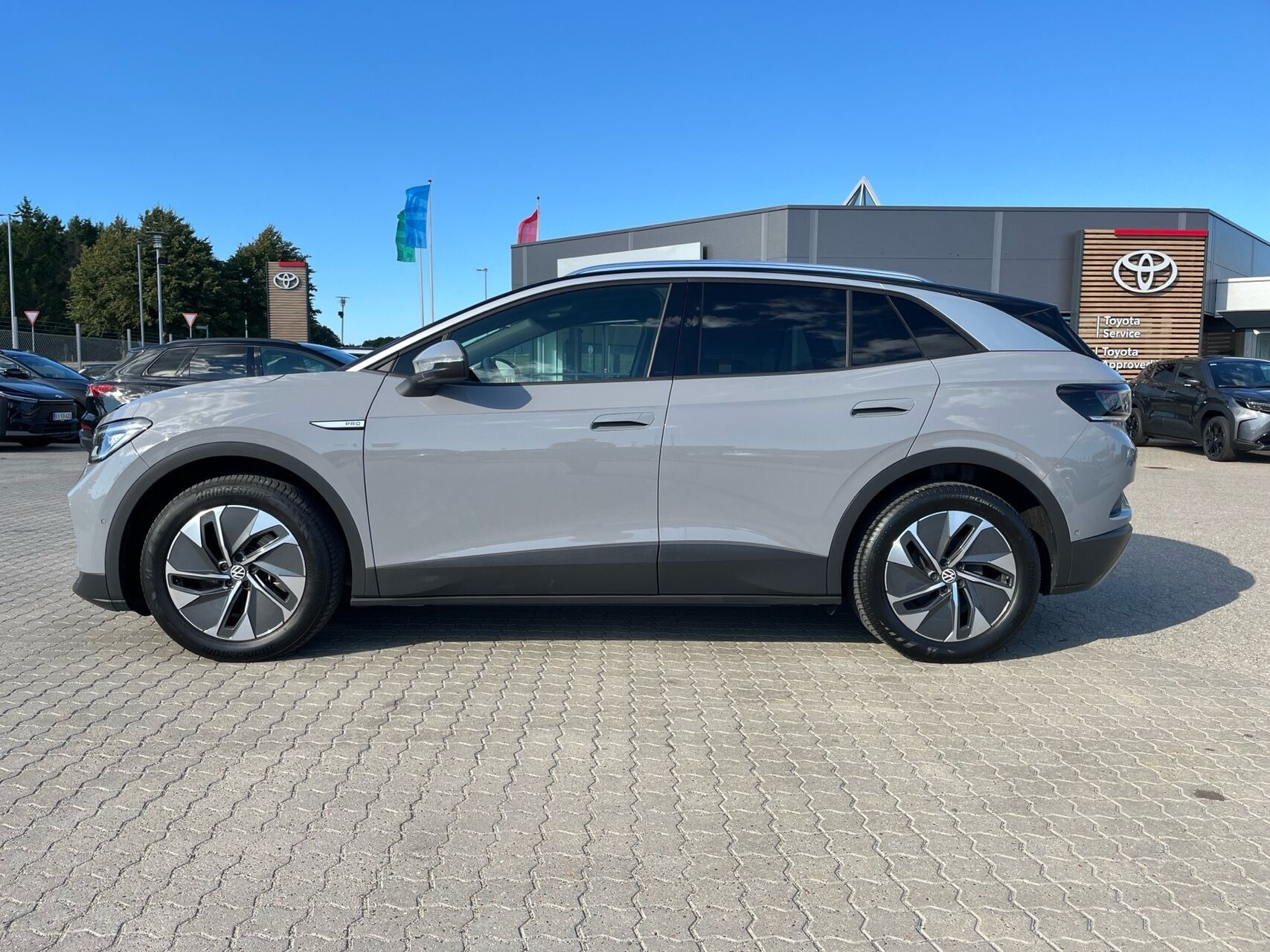 Grå VW ID.4 fra 2023